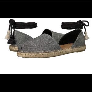 SIZE 7 toms katalina black textured chambray